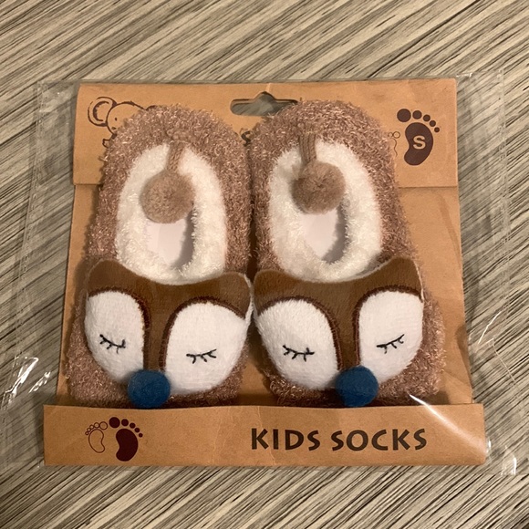 Lovely Little Brown Fox Kids Socks - Picture 3 of 4